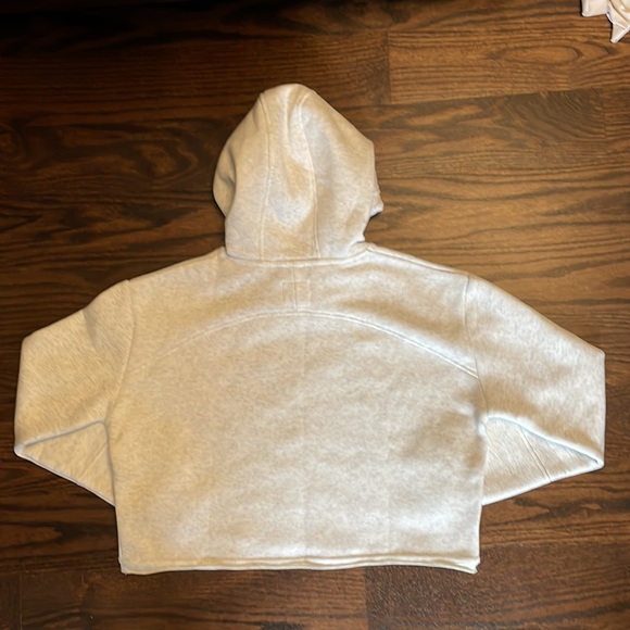 LOUNGE - Cropped Hoodie - Picture 2 of 2